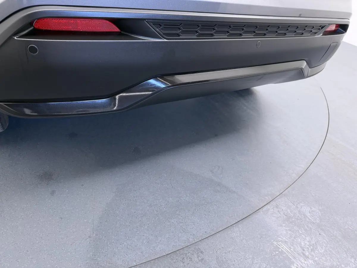 1.6 Hybrid N-Design | Stoel-, Stuur- & Voorruitverw. | | Parkeercamera | Navigatie |