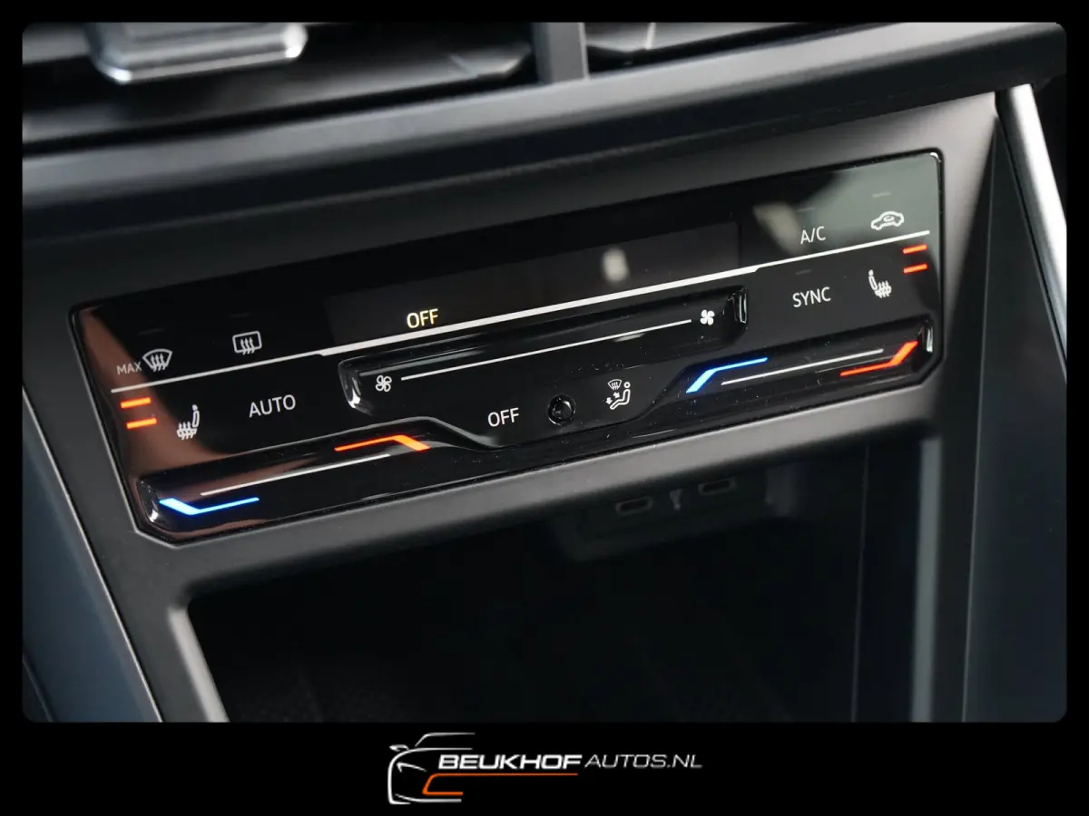 1.0 TSI R-Line Business Automaat Carplay