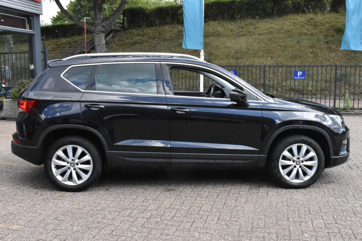 1.5 TSI Style Business Intense Automaat | Digitaal dashboard | Navigatie | BSM | ACC | 12 mnd BOVAG garantie Whatsapp 06-53188999
