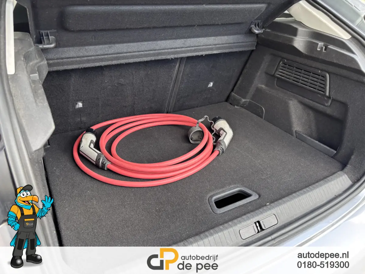 Feel Edition 50 kWh GARANTIE/INCL.BTW/SOH 87%/CCS/STOEL-STUURVERW./CRUISE/CLIMA/CARPLAY/LICHTMETAAL rijklaarprijs!