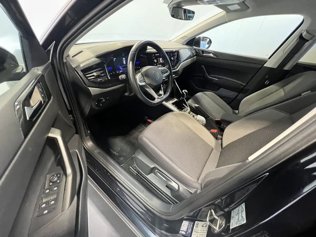 1.0 TSI Life | Navigatie/Android Auto/Apple Carplay | LM Velgen 17" | PDC Voor en Achter | Cruise Control Adaptief | Airco |