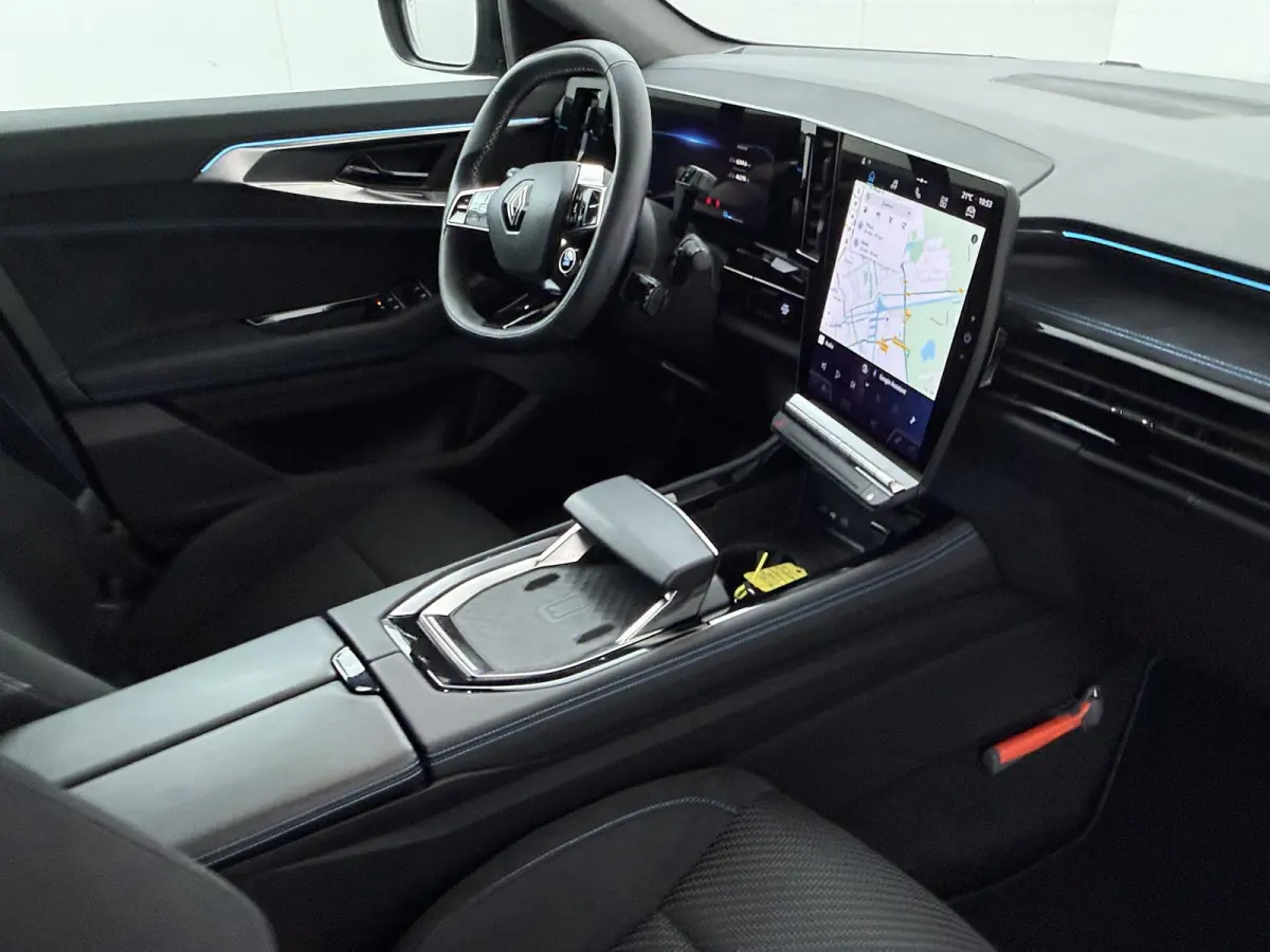 techno esprit Alpine E-Tech full hybrid 200 | SoH 94% | Parkeercamera | Google Navigatie |