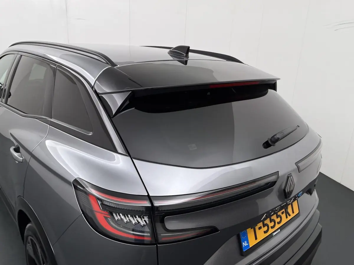 techno esprit Alpine E-Tech full hybrid 200 | SoH 94% | Parkeercamera | Google Navigatie |