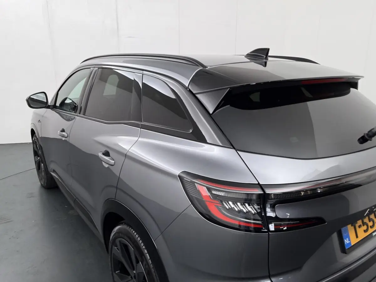 techno esprit Alpine E-Tech full hybrid 200 | SoH 94% | Parkeercamera | Google Navigatie |
