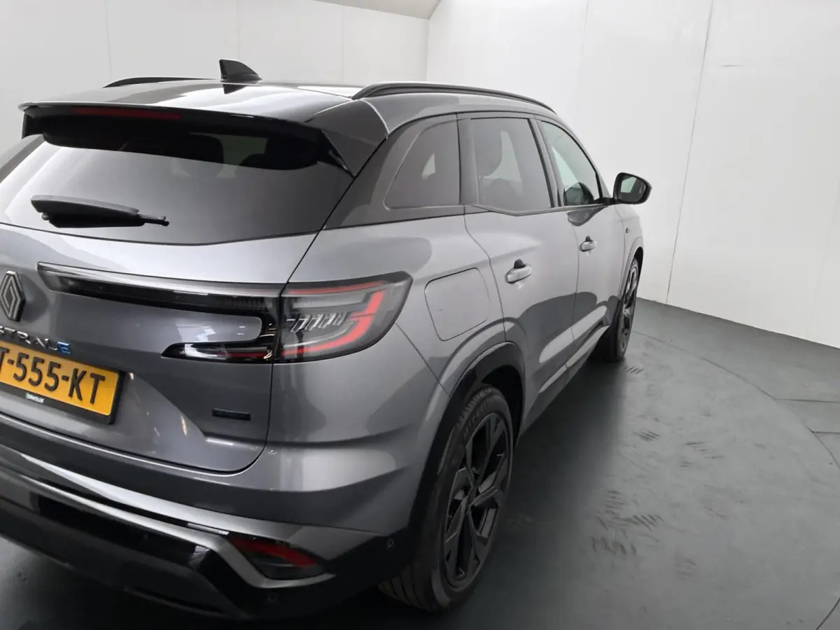 techno esprit Alpine E-Tech full hybrid 200 | SoH 94% | Parkeercamera | Google Navigatie |