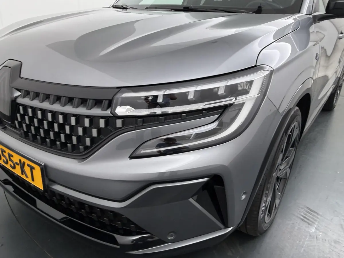 techno esprit Alpine E-Tech full hybrid 200 | SoH 94% | Parkeercamera | Google Navigatie |