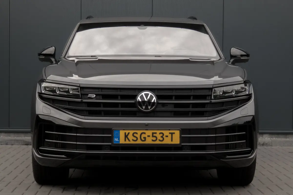 3.0 TSi eHybrid 4MOTION R | Panoramadak | Luchtvering | 360°| HUD | Stoelverwarming & -ventilatie