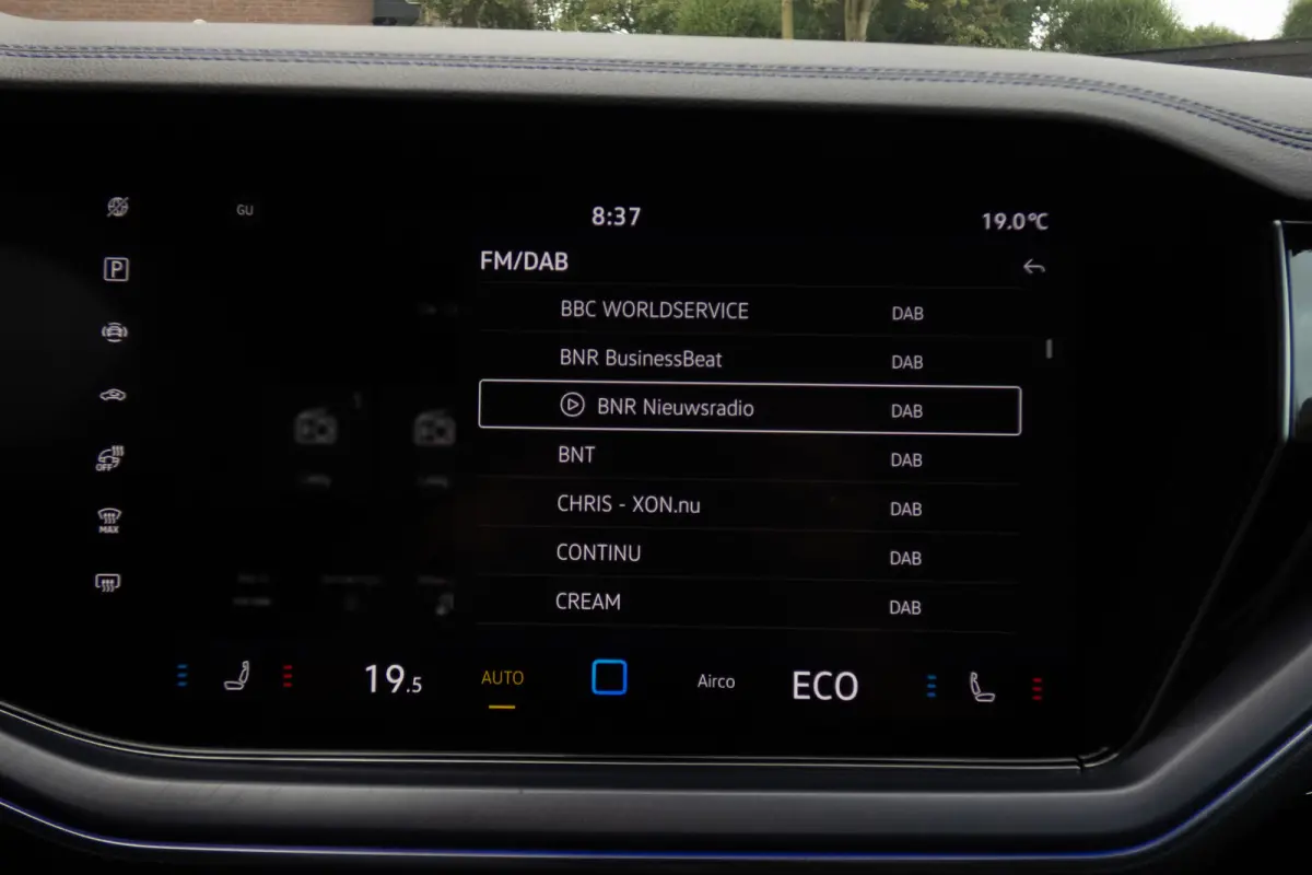 3.0 TSi eHybrid 4MOTION R | Panoramadak | Luchtvering | 360°| HUD | Nachtzicht | R-line