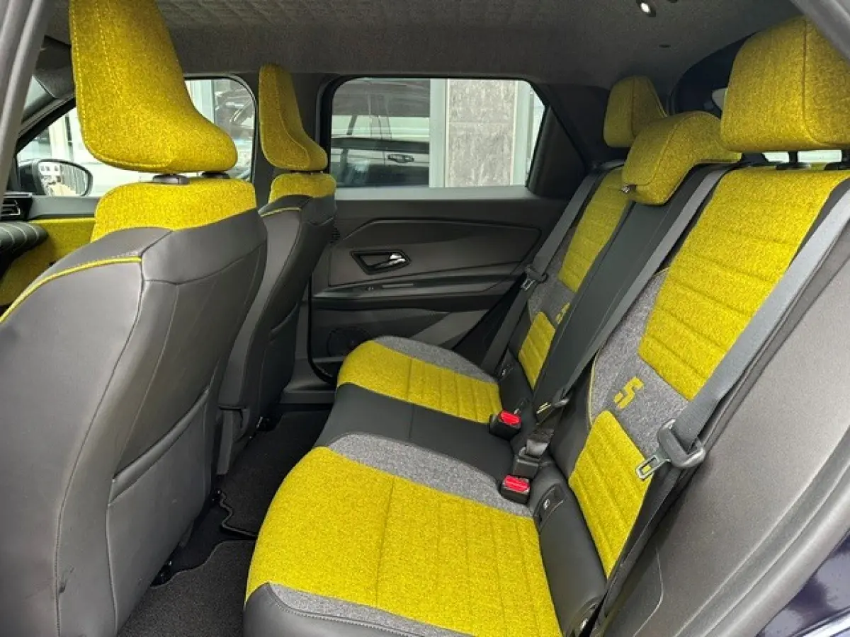 Comfort range iconic cinq 52 kWh | INCL. V2G LADER | WINTERPACK | CAMERA