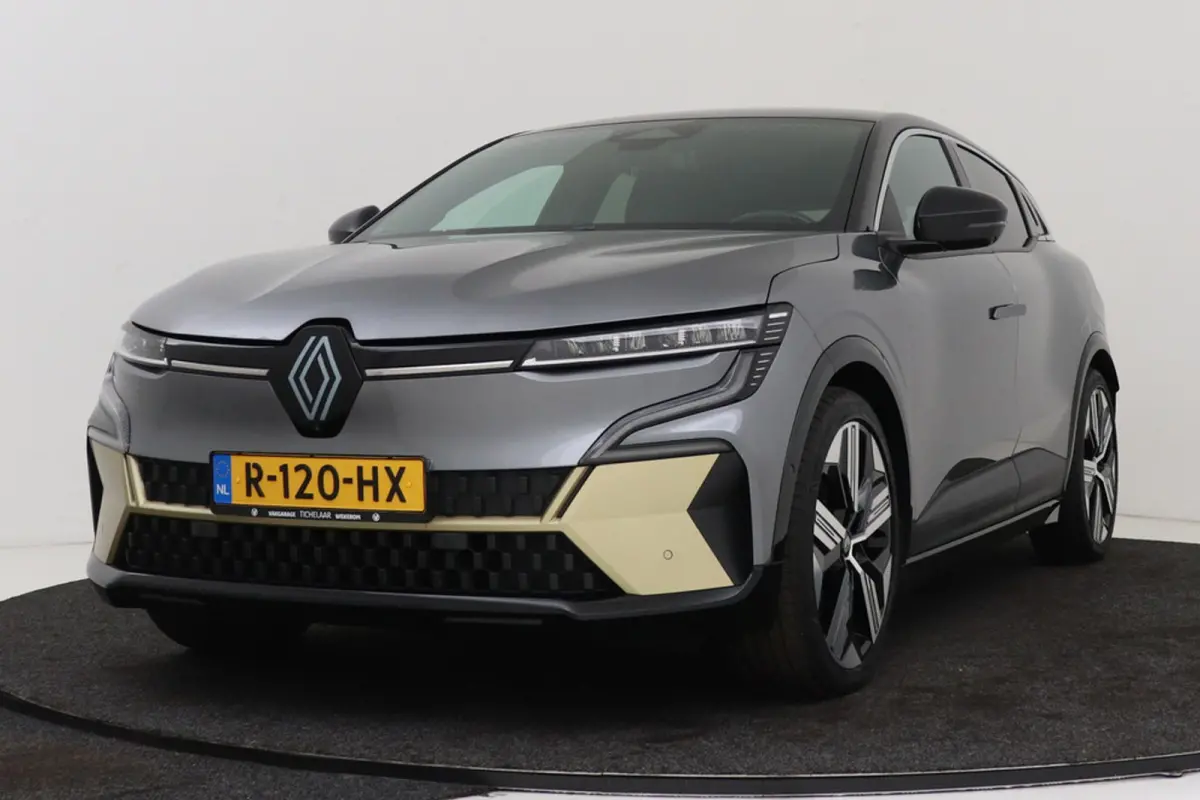 EV60 Optimum Charge Iconic | Org. NL | Android Automotive | CarPlay | Massage | Stoelverwarming | 360 Camera