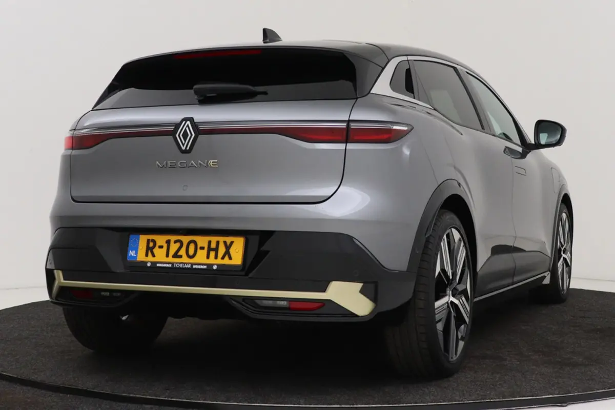 EV60 Optimum Charge Iconic | Org. NL | Android Automotive | CarPlay | Massage | Stoelverwarming | 360 Camera