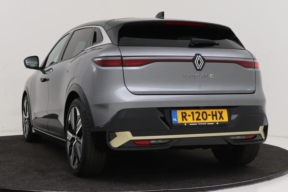 EV60 Optimum Charge Iconic | Org. NL | Android Automotive | CarPlay | Massage | Stoelverwarming | 360 Camera