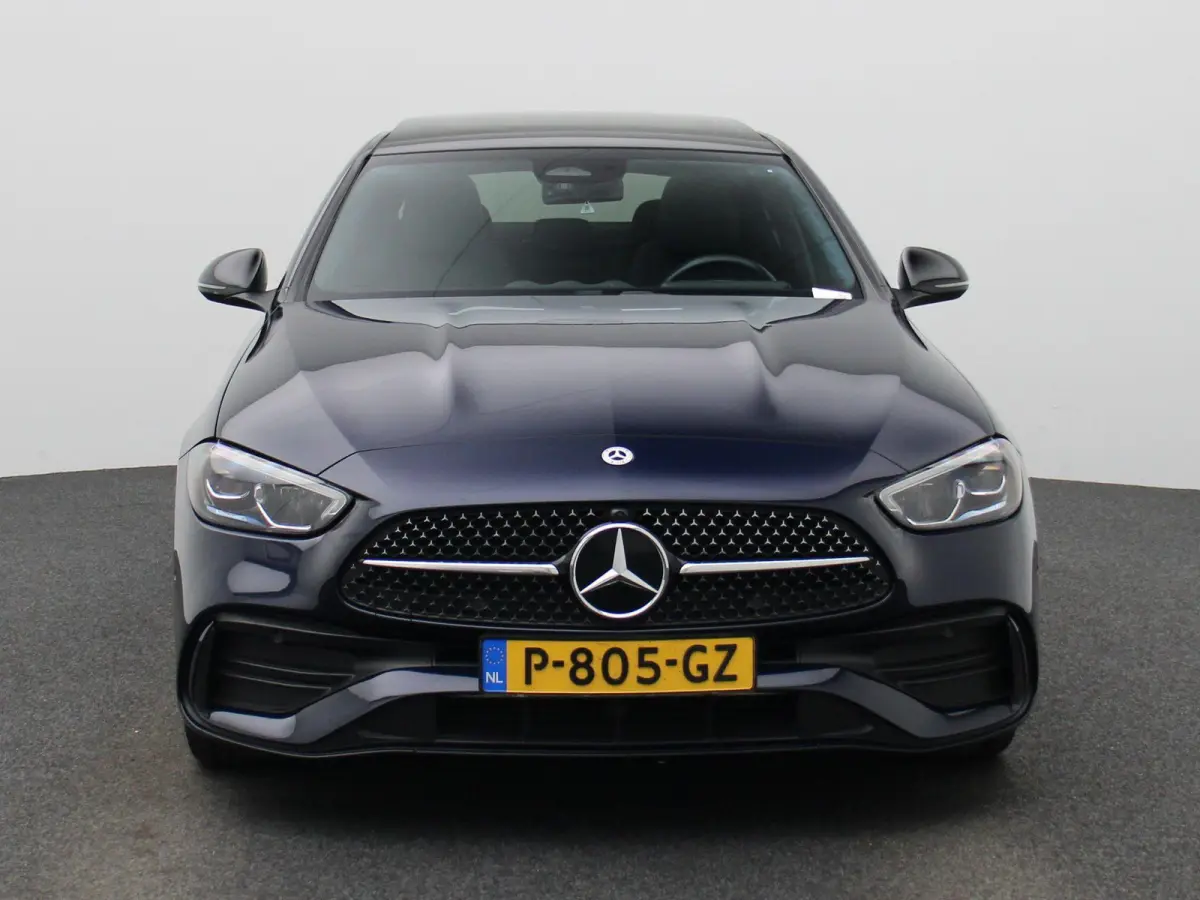 180 AMG Line | Automaat | Panoramadak | Apple Carplay / Android Auto | Trekhaak | Virtual cockpit | Sfeer verlichting | Leder | Navigatie | Climate control | Camera | Parkeer sensoren | LMV 