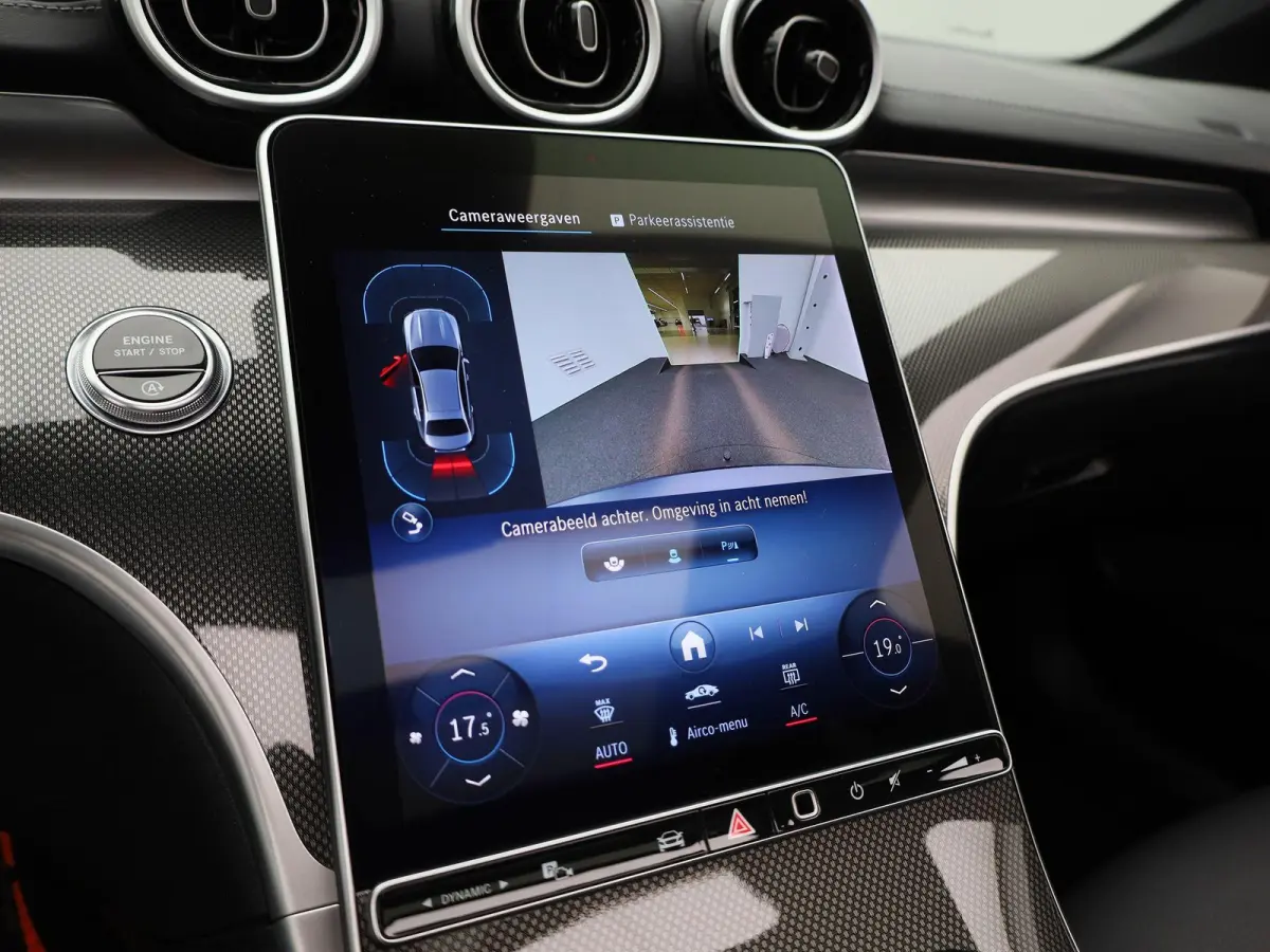 180 AMG Line | Automaat | Panoramadak | Apple Carplay / Android Auto | Trekhaak | Virtual cockpit | Sfeer verlichting | Leder | Navigatie | Climate control | Camera | Parkeer sensoren | LMV 