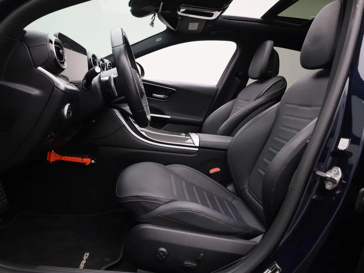 180 AMG Line | Automaat | Panoramadak | Apple Carplay / Android Auto | Trekhaak | Virtual cockpit | Sfeer verlichting | Leder | Navigatie | Climate control | Camera | Parkeer sensoren | LMV 