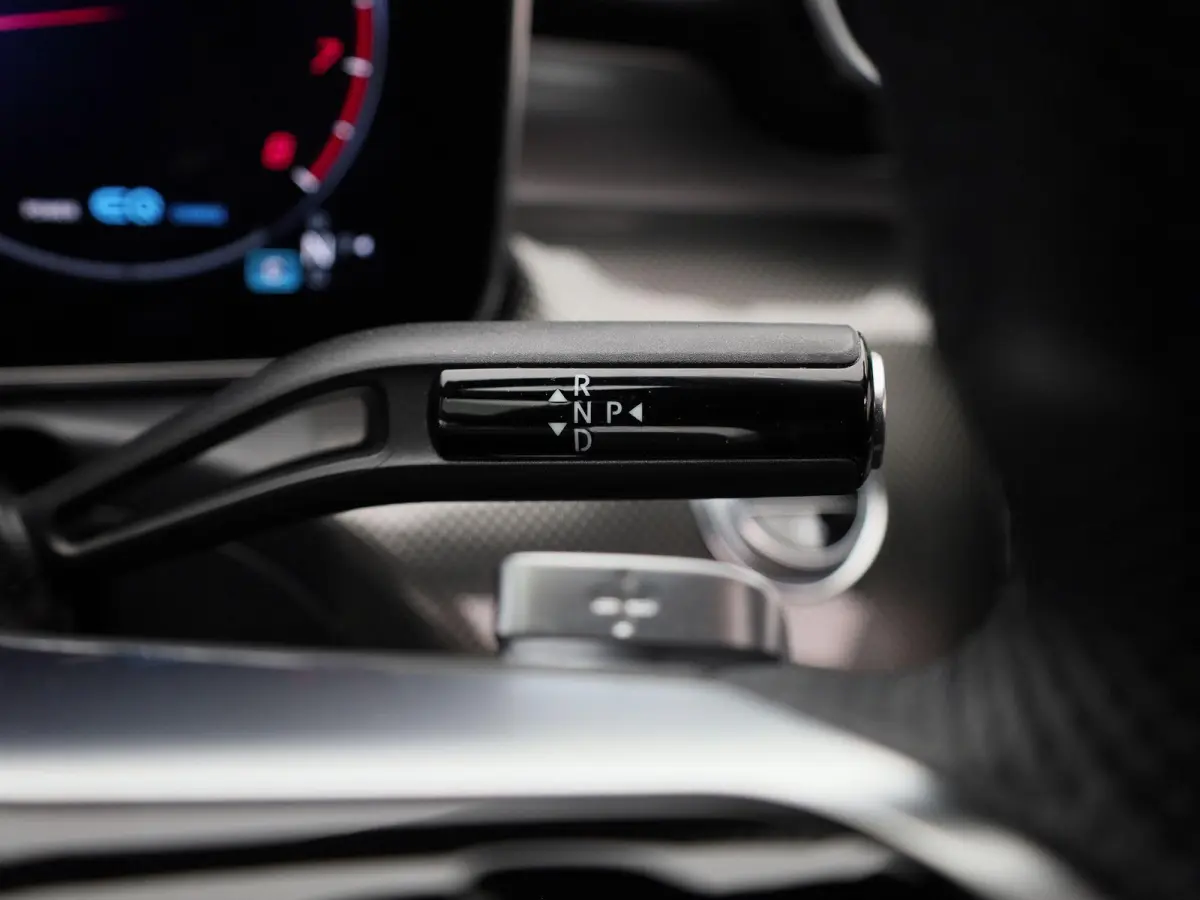 180 AMG Line | Automaat | Panoramadak | Apple Carplay / Android Auto | Trekhaak | Virtual cockpit | Sfeer verlichting | Leder | Navigatie | Climate control | Camera | Parkeer sensoren | LMV 
