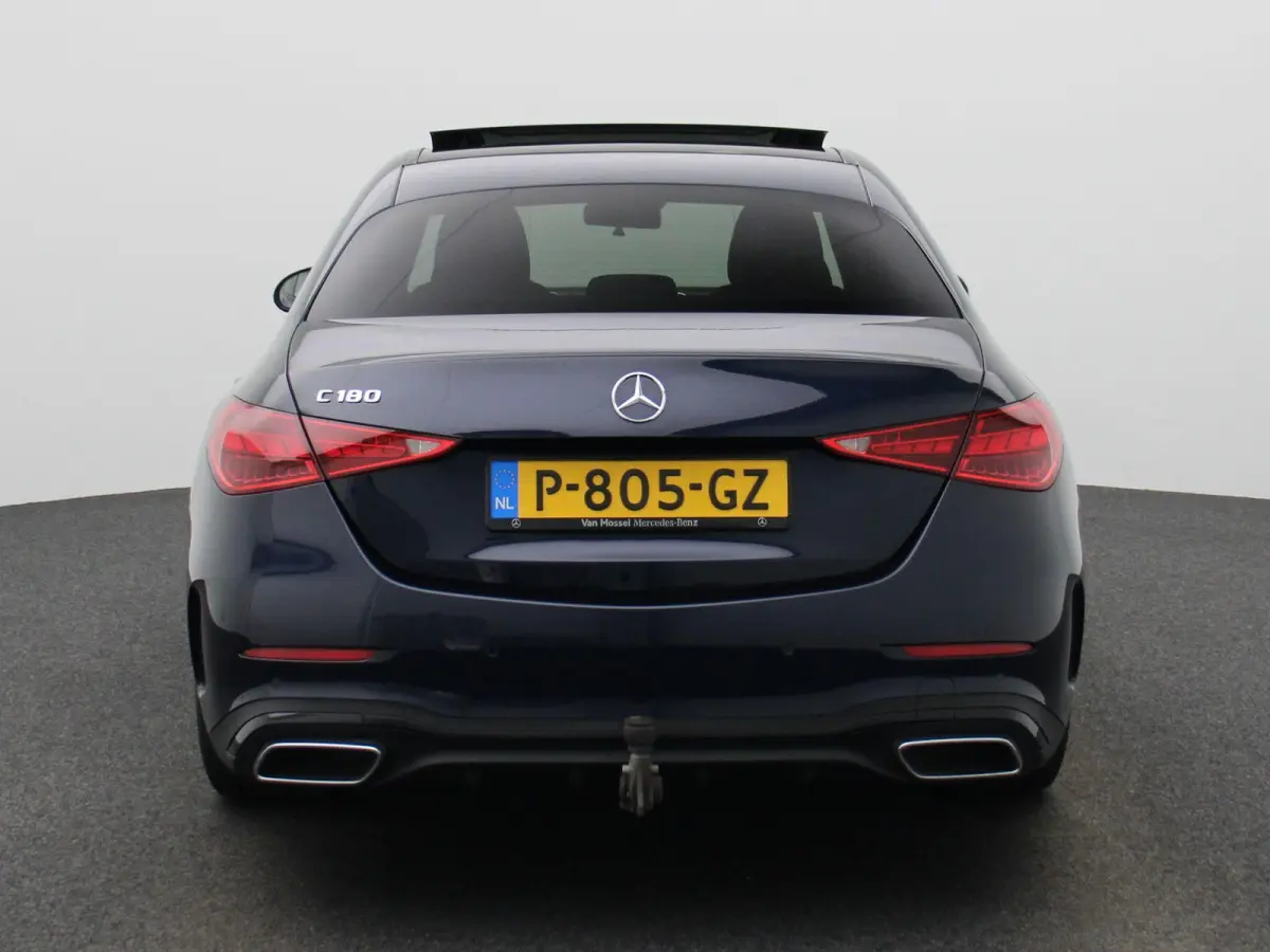 180 AMG Line | Automaat | Panoramadak | Apple Carplay / Android Auto | Trekhaak | Virtual cockpit | Sfeer verlichting | Leder | Navigatie | Climate control | Camera | Parkeer sensoren | LMV 