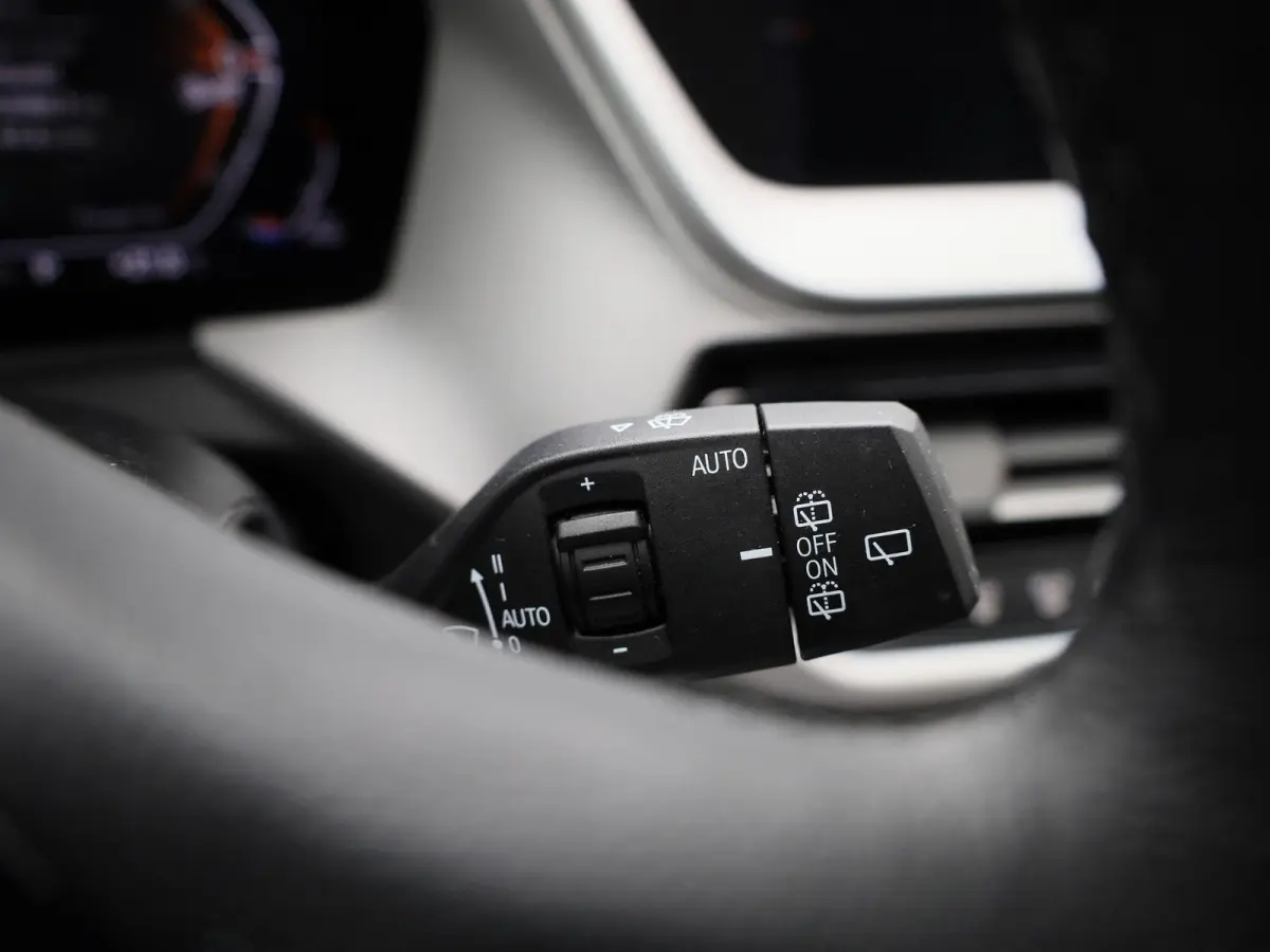 116i Executive | Automaat | Parkeer sensoren | Navigatie | Virtual cockpit | Cruise control | Bluetooth | Apple Carplay | Stoel verwarming | Climate control