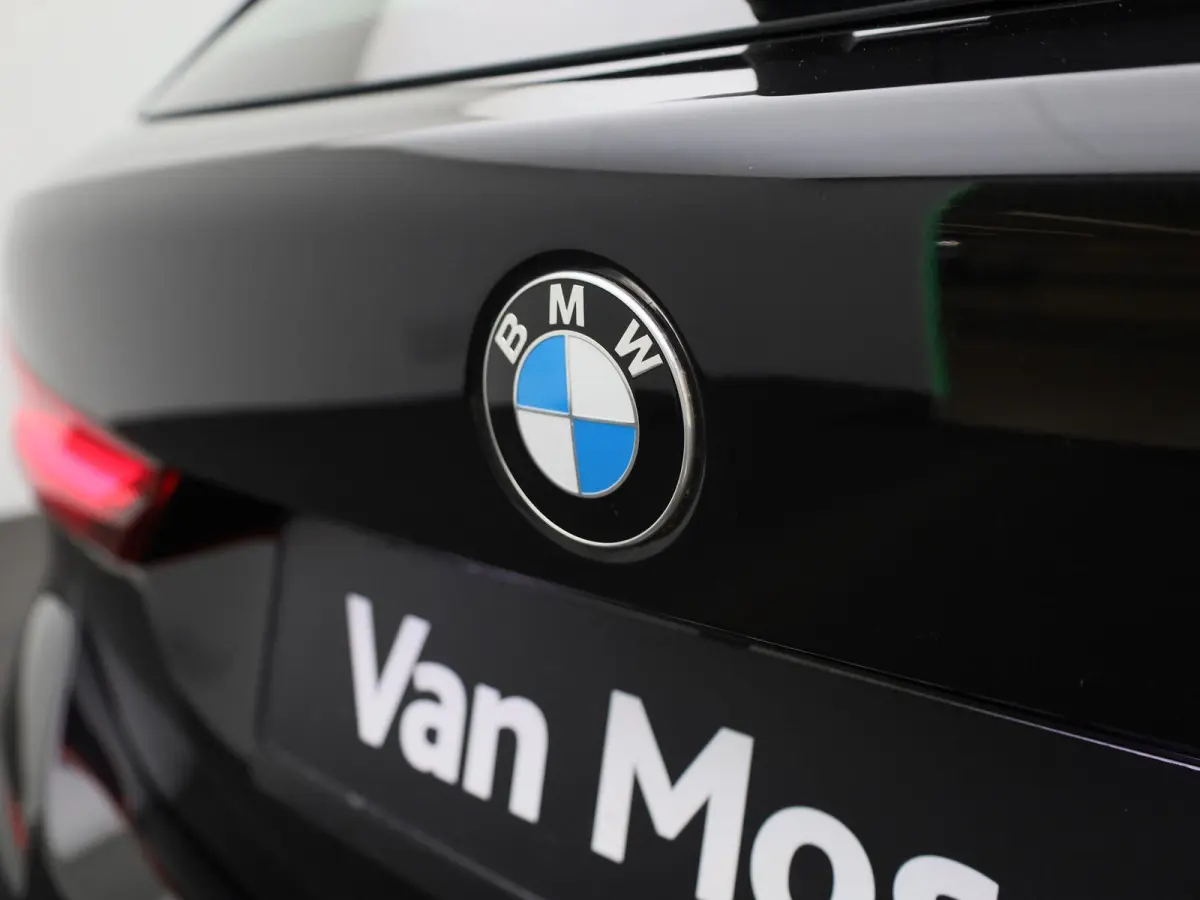 116i Executive | Automaat | Parkeer sensoren | Navigatie | Virtual cockpit | Cruise control | Bluetooth | Apple Carplay | Stoel verwarming | Climate control