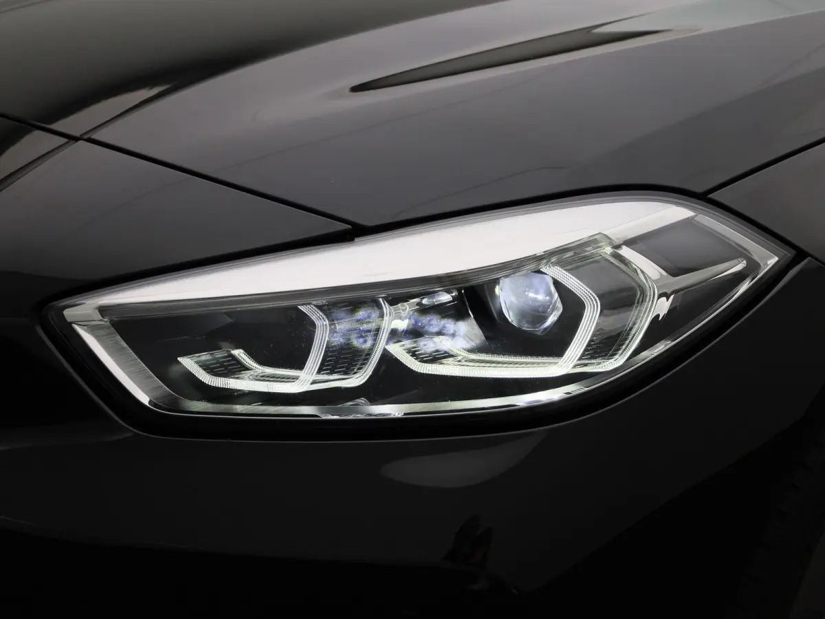 116i Executive | Automaat | Parkeer sensoren | Navigatie | Virtual cockpit | Cruise control | Bluetooth | Apple Carplay | Stoel verwarming | Climate control