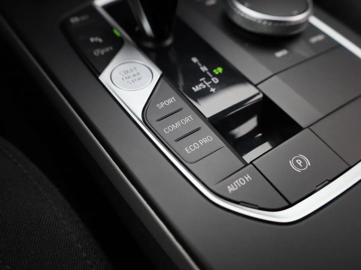 116i Executive | Automaat | Parkeer sensoren | Navigatie | Virtual cockpit | Cruise control | Bluetooth | Apple Carplay | Stoel verwarming | Climate control