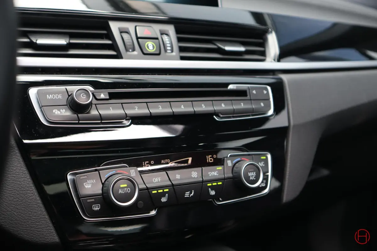 sDrive20i M-Sport / Panoramadak / Leder / Cruise / PDC
