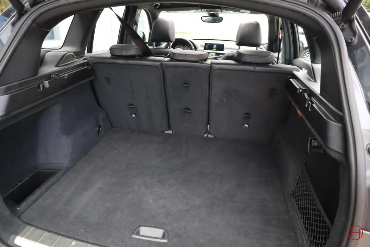 sDrive20i M-Sport / Panoramadak / Leder / Cruise / PDC