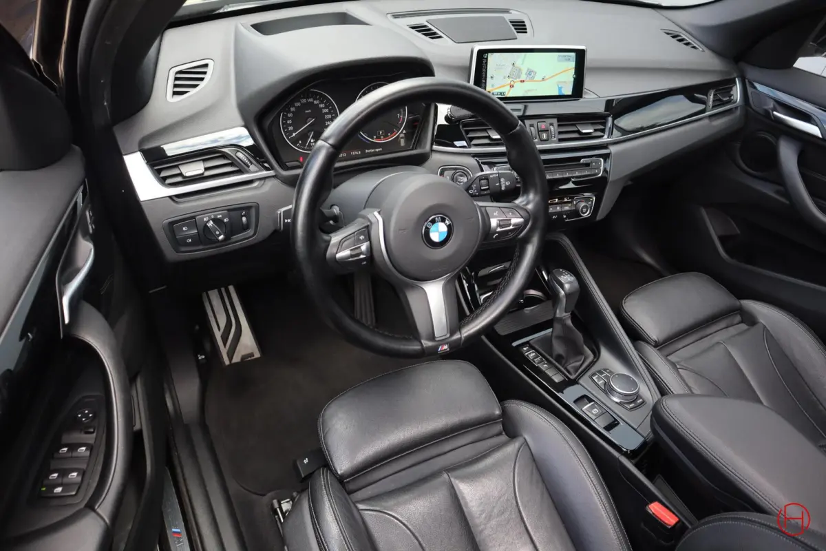 sDrive20i M-Sport / Panoramadak / Leder / Cruise / PDC