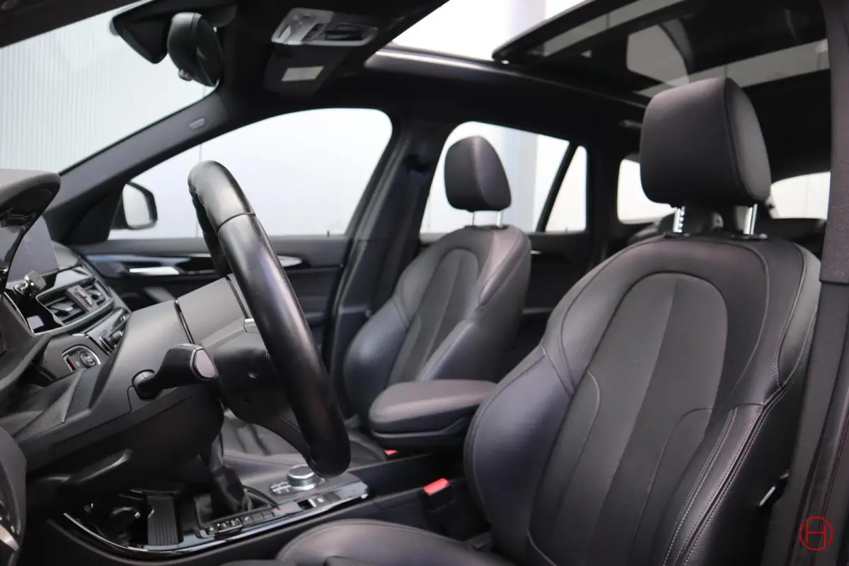 sDrive20i M-Sport / Panoramadak / Leder / Cruise / PDC