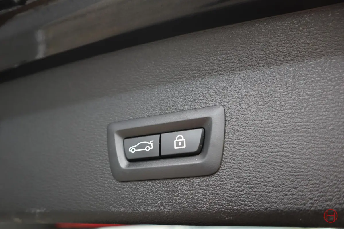 sDrive20i M-Sport / Panoramadak / Leder / Cruise / PDC