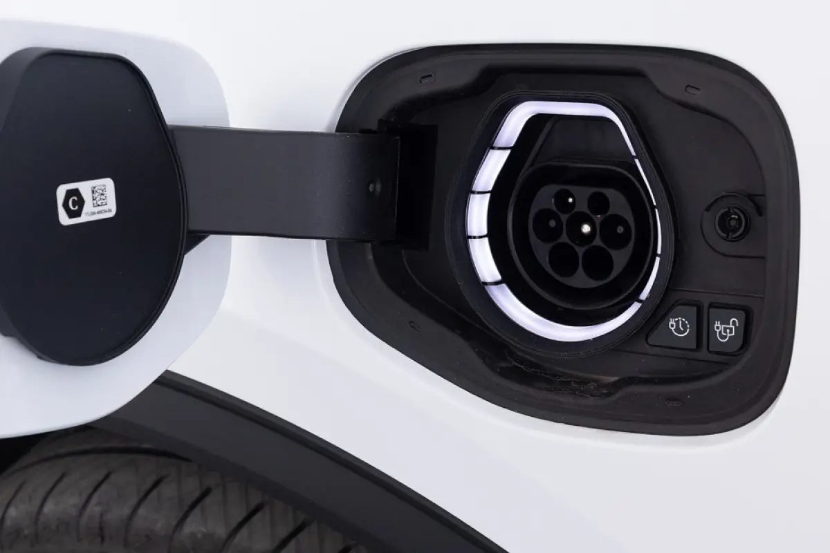 2.5 PHEV Cool&Connect | NAVI | Stoelverwarming | ECC