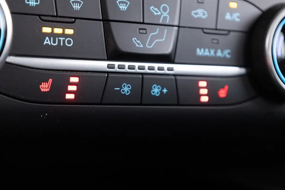 2.5 PHEV Cool&Connect | NAVI | Stoelverwarming | ECC