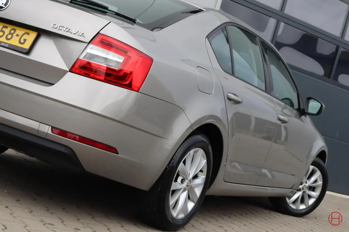 1.0 TSI / Navigatie / Cruise / PDC / Carplay