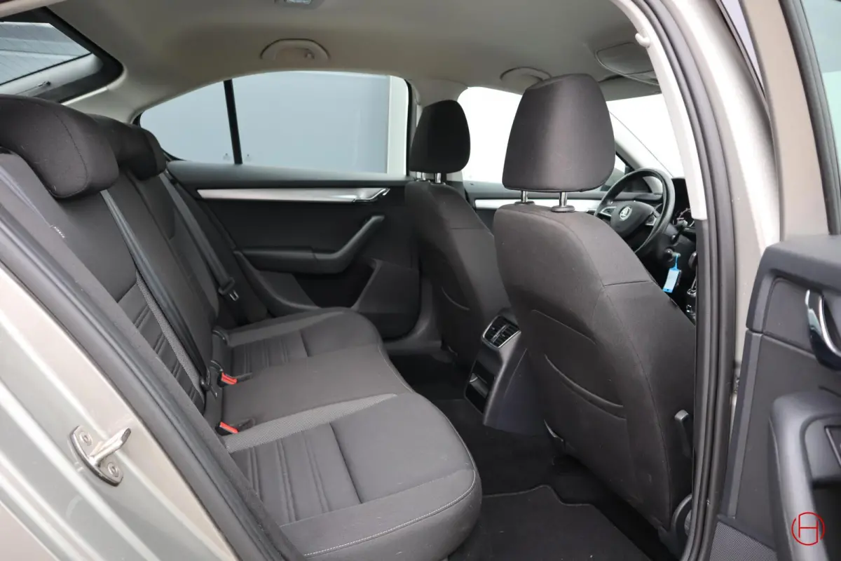 1.0 TSI / Navigatie / Cruise / PDC / Carplay
