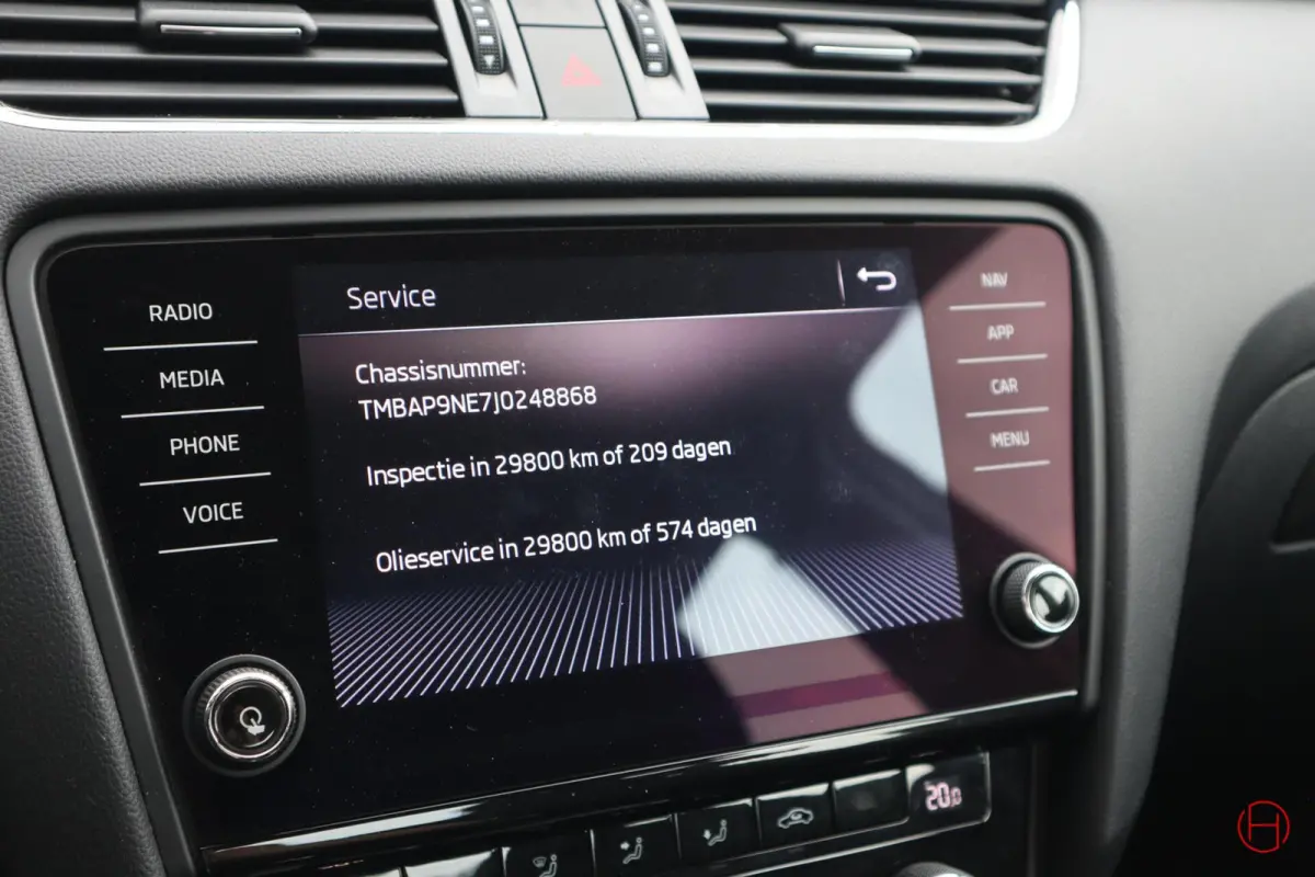 1.0 TSI / Navigatie / Cruise / PDC / Carplay