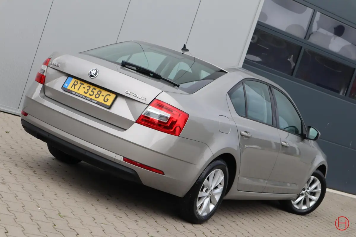 1.0 TSI / Navigatie / Cruise / PDC / Carplay