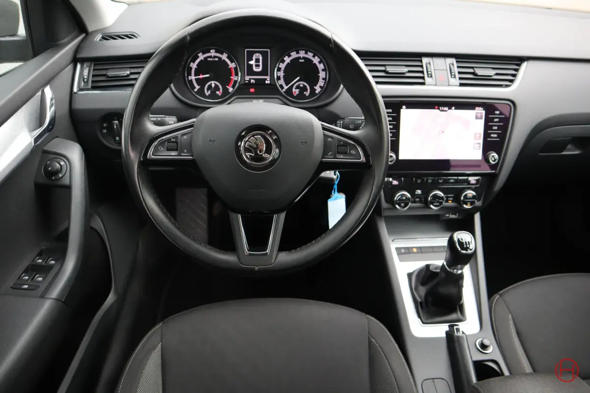 1.0 TSI / Navigatie / Cruise / PDC / Carplay
