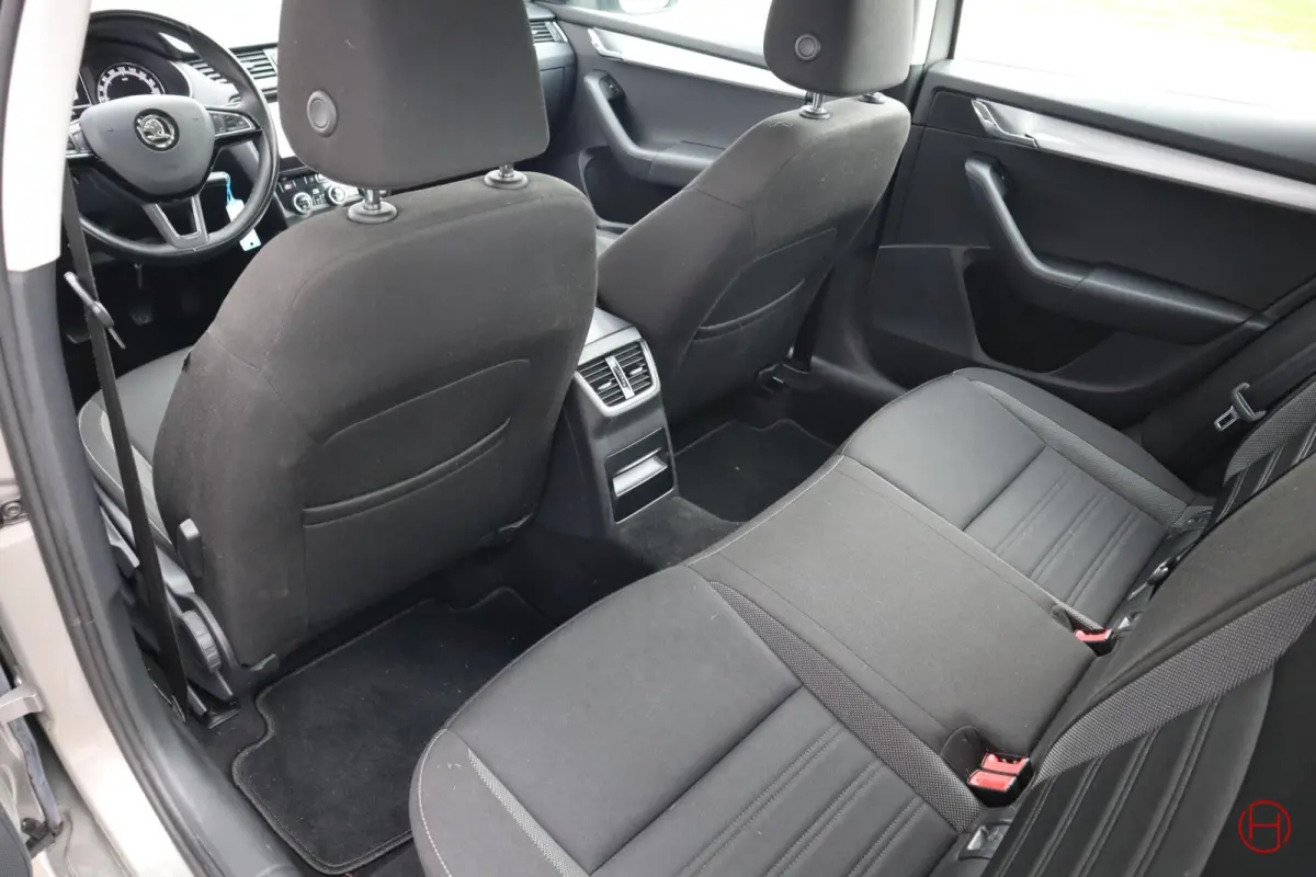 1.0 TSI / Navigatie / Cruise / PDC / Carplay
