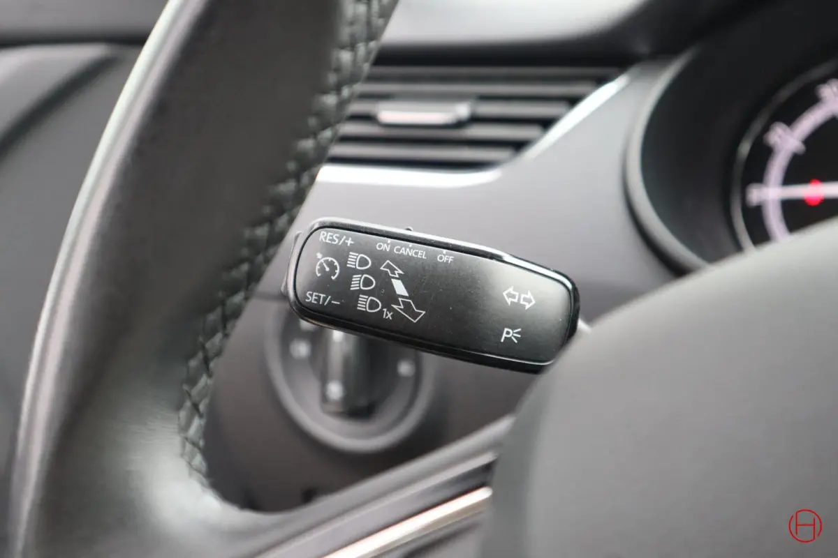 1.0 TSI / Navigatie / Cruise / PDC / Carplay