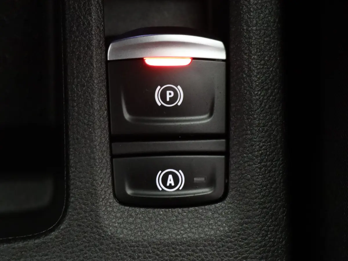 160pk E-Tech Plug-in Hybrid Intens Apple Carplay/Android Auto | Trekhaak