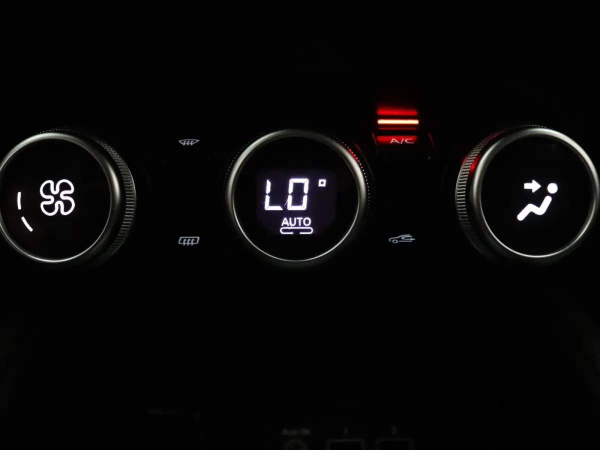 160pk E-Tech Plug-in Hybrid Intens Apple Carplay/Android Auto | Trekhaak