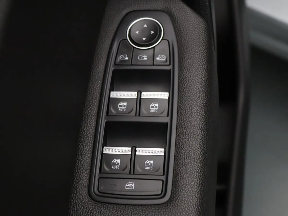 160pk E-Tech Plug-in Hybrid Intens Apple Carplay/Android Auto | Trekhaak