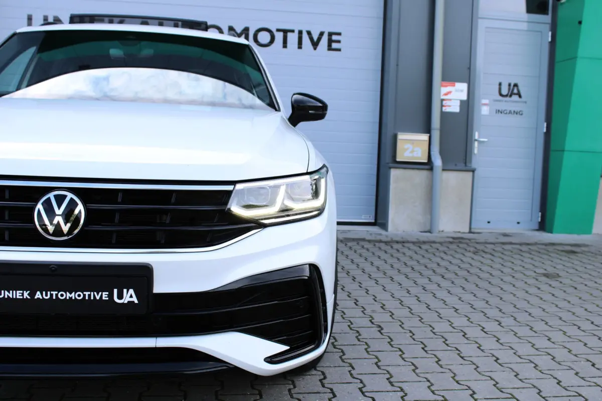 1.4 TSI eHybrid | 3 x R-LINE | LEDER | TREKHAAK | PANO | IQ LED MATRIX | CARPLAY | CAMERA | VIRTUAL | HEAD UP
