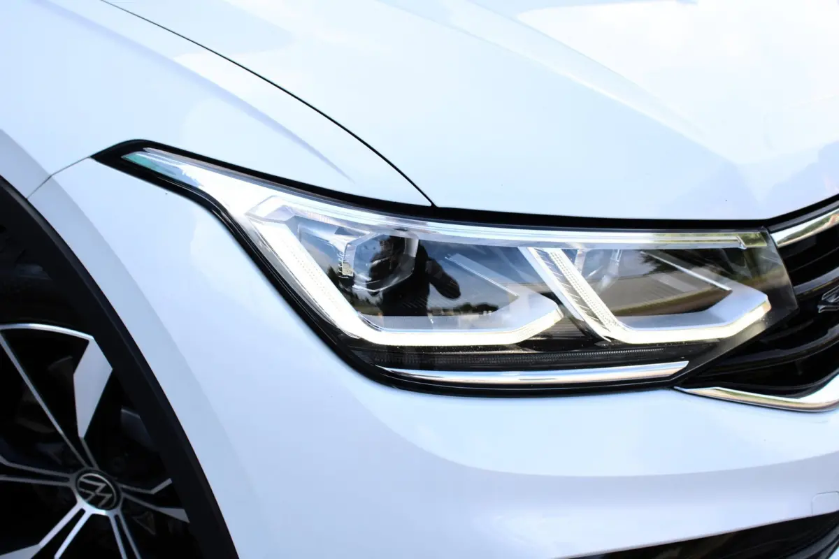 1.4 TSI eHybrid | 3 x R-LINE | LEDER | TREKHAAK | PANO | IQ LED MATRIX | CARPLAY | CAMERA | VIRTUAL | HEAD UP