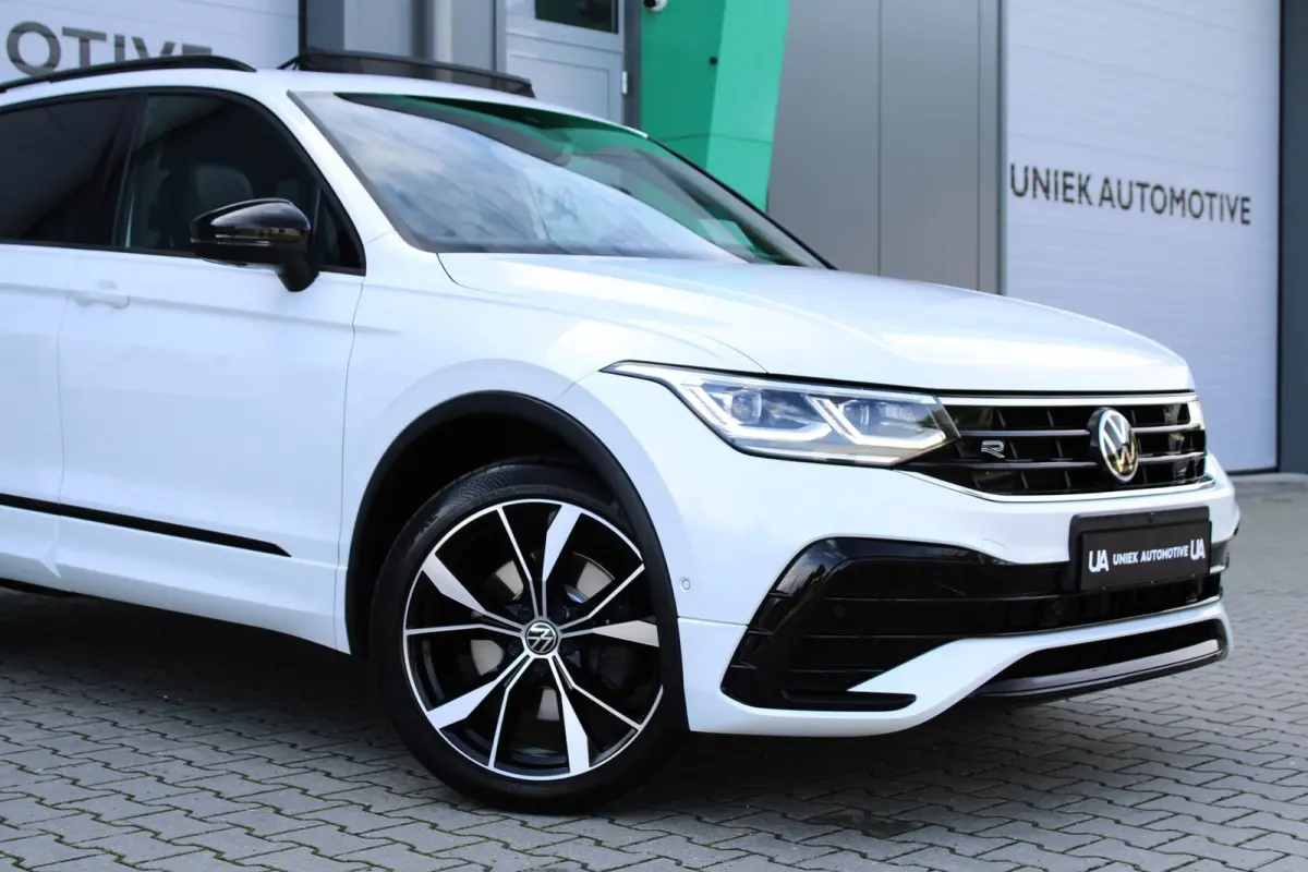 1.4 TSI eHybrid | 3 x R-LINE | LEDER | TREKHAAK | PANO | IQ LED MATRIX | CARPLAY | CAMERA | VIRTUAL | HEAD UP