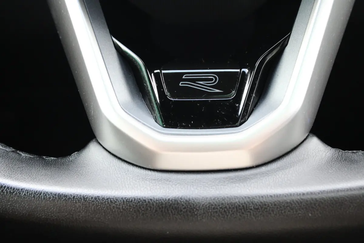 1.4 TSI eHybrid | 3 x R-LINE | LEDER | TREKHAAK | PANO | IQ LED MATRIX | CARPLAY | CAMERA | VIRTUAL | HEAD UP