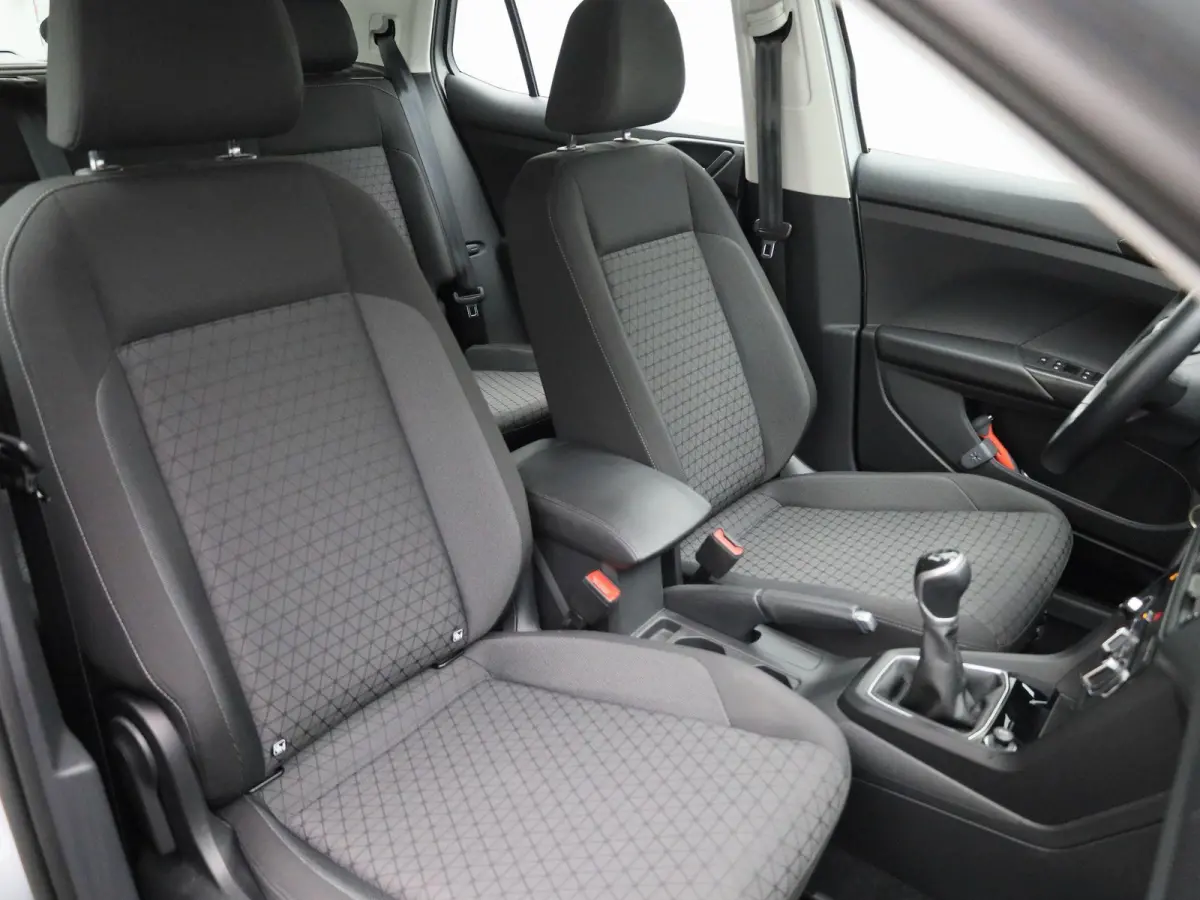 1.0 TSI Life | Airconditioning | Bluetooth | Cruise Control | Lichtmetalen Velgen |