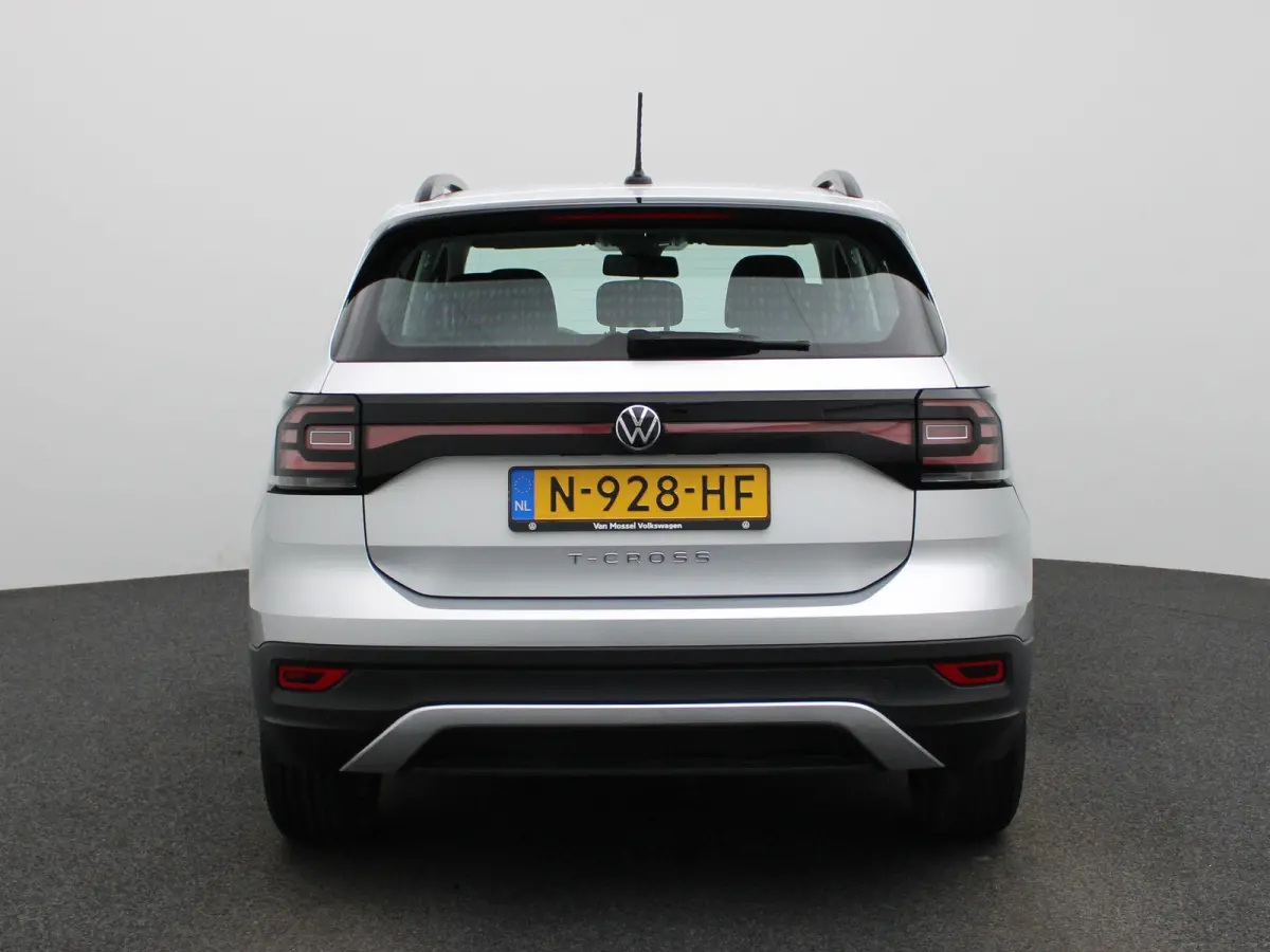 1.0 TSI Life | Airconditioning | Bluetooth | Cruise Control | Lichtmetalen Velgen |