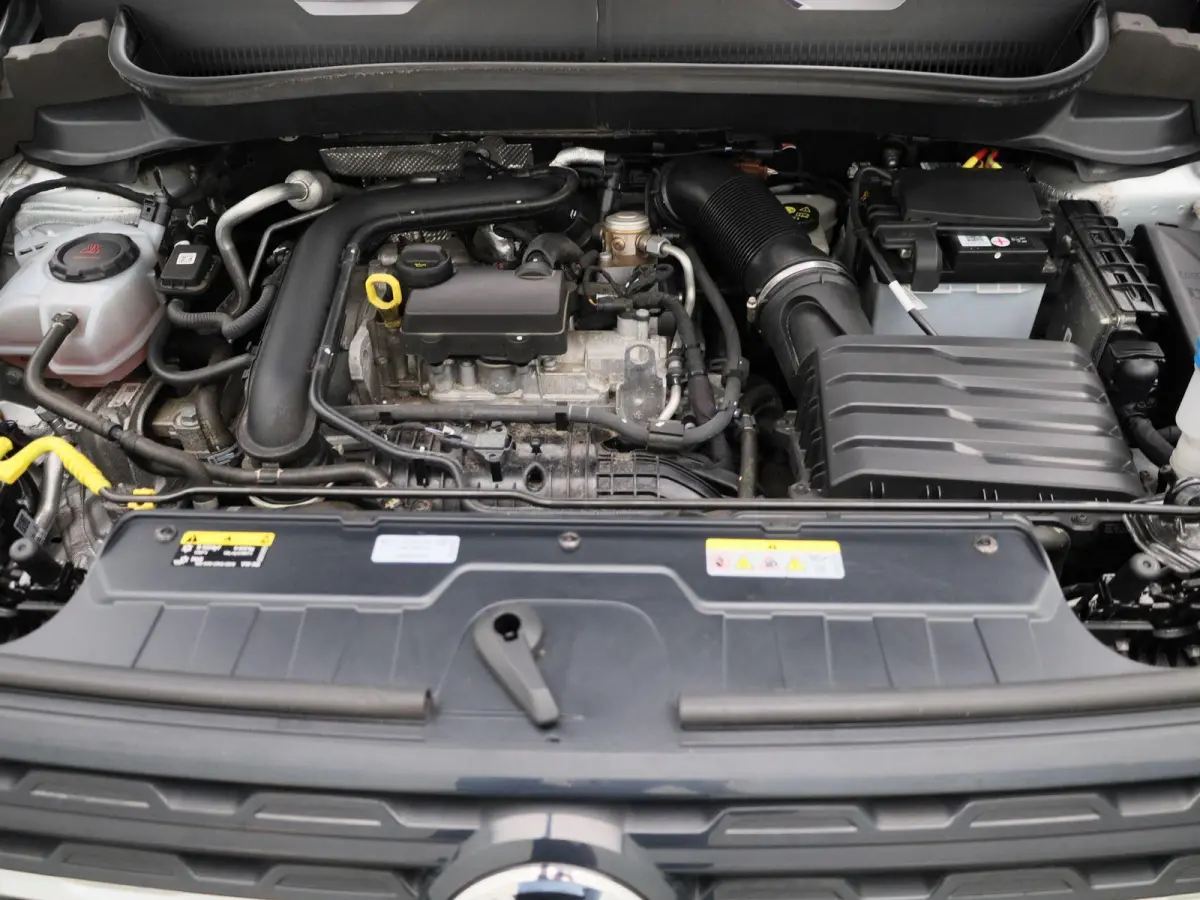 1.0 TSI Life | Airconditioning | Bluetooth | Cruise Control | Lichtmetalen Velgen |