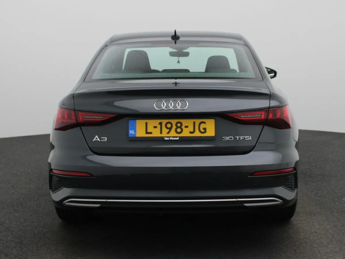 30 TFSI Business edition | Automaat | Apple Carplay/Android Auto | Climate Control | Parkeersensoren |